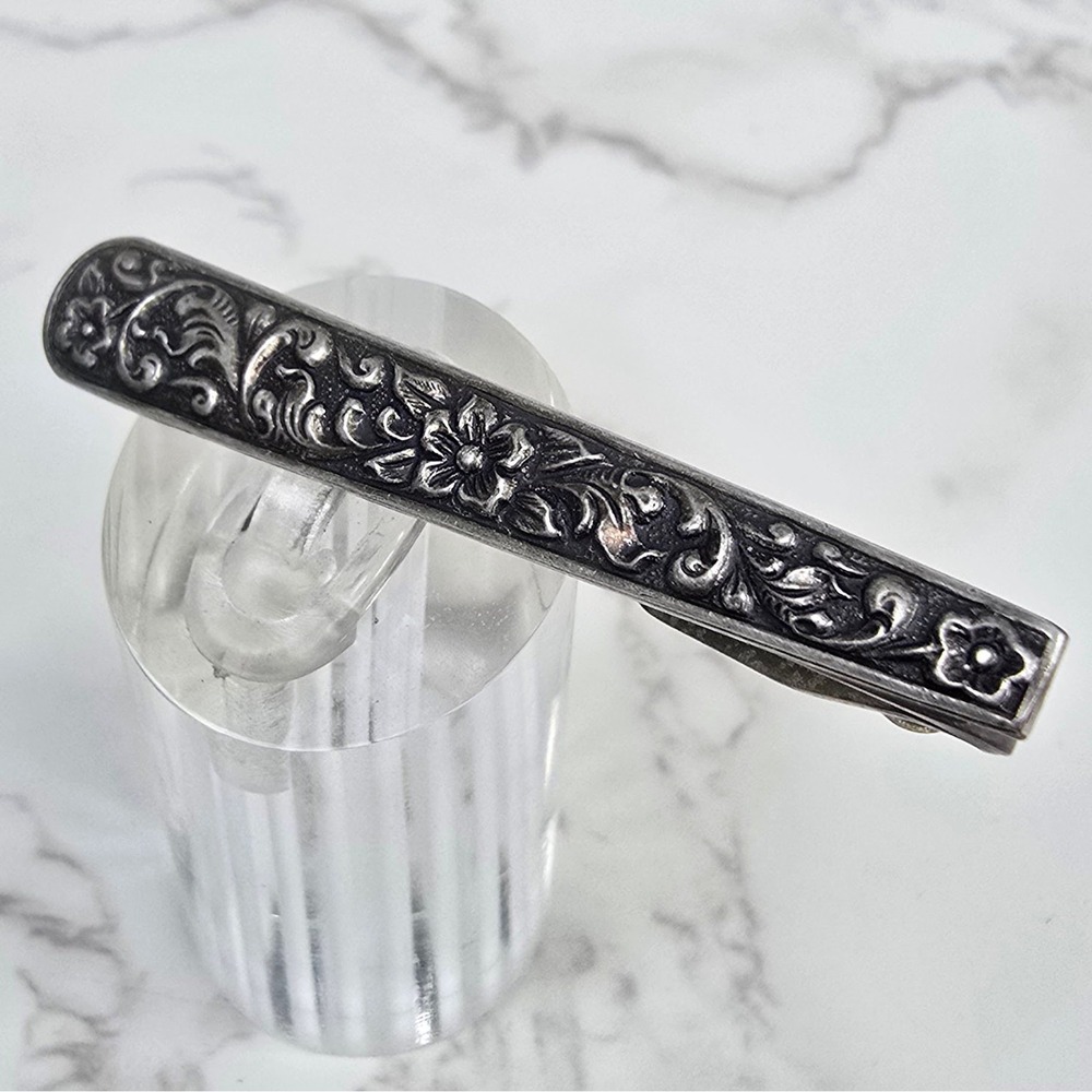 Vintage Floral Repousse Scroll Tie Clip Silver Front & Base Metal Clasp Read